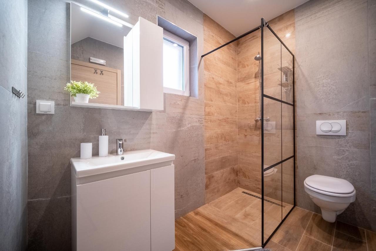 Villa Nesa - Beautiful Guest House At Continental Croatia With Outdoor Swimming Pool, Sauna And 3 Bedrooms Plaški Екстериор снимка
